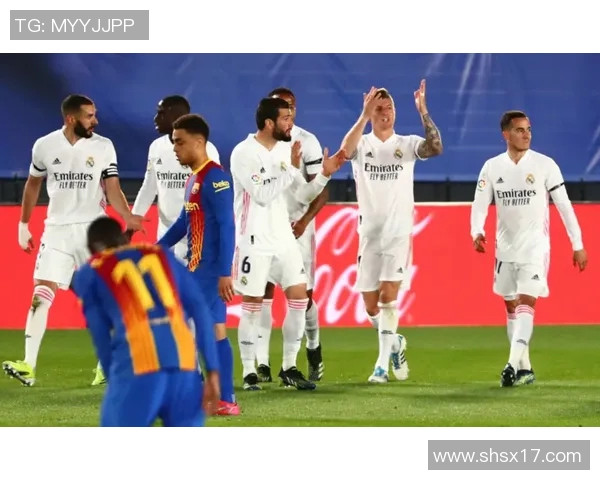 2013年皇马在经典对决中以2比1战胜巴萨展现王者风范 2013年皇马在经典对决中以2比1战胜巴萨展现王者风范